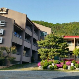 용인시 처인구 펜션/지산스키장 주변 숙박 [양지로그스토리(화이트로그)]