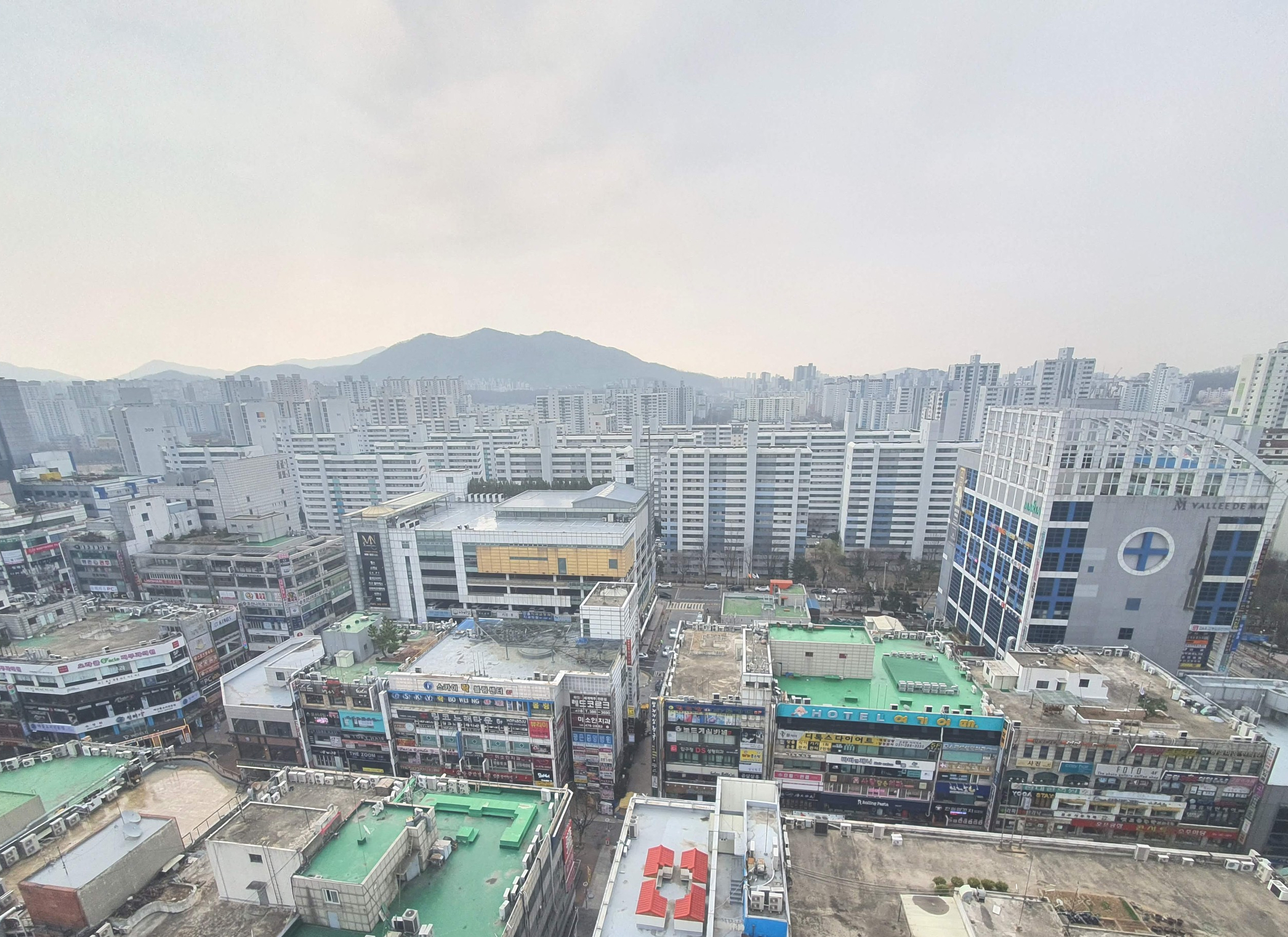 102동 조망-힐스테이트범계역모비우스