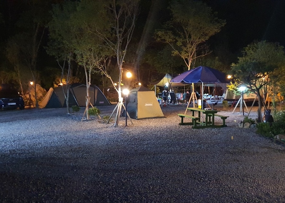 묘솔 캠핑장