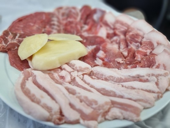 [후기] 돼지고기 특수부위 맛집 진부고기집 : 진부역 뒷고기