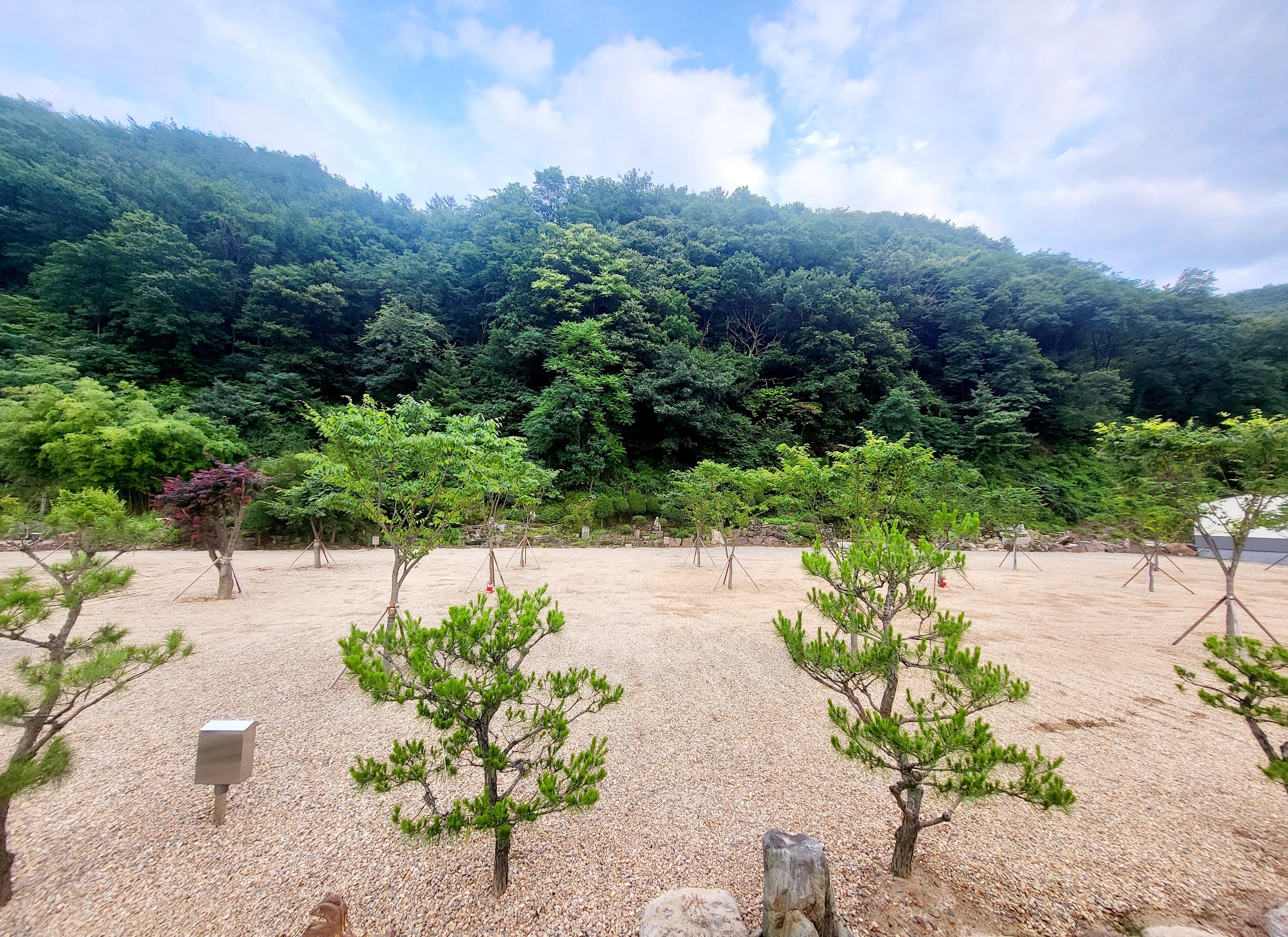 배치도 및  외부전경-가은달빛캠핑장