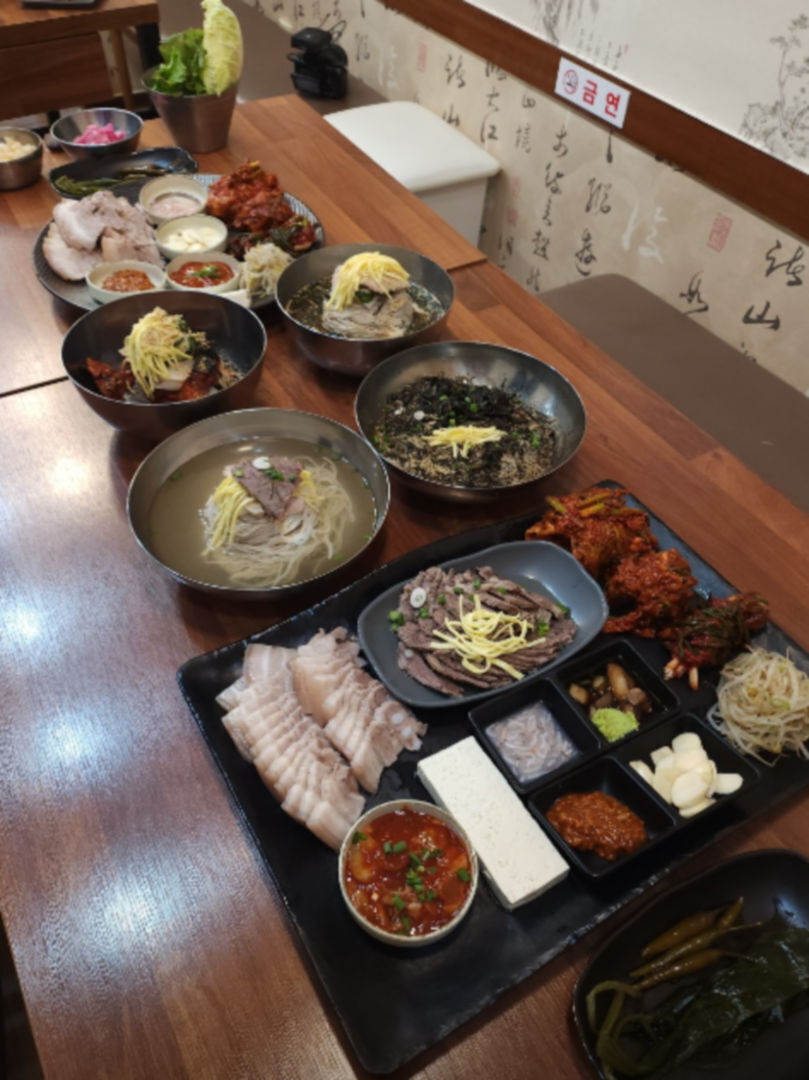 메뉴          -홍밀면옥